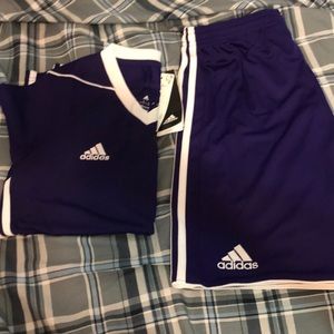 Two piece adidas fit.